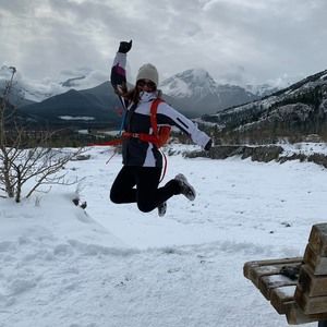 Meet your Posher, Roxanne